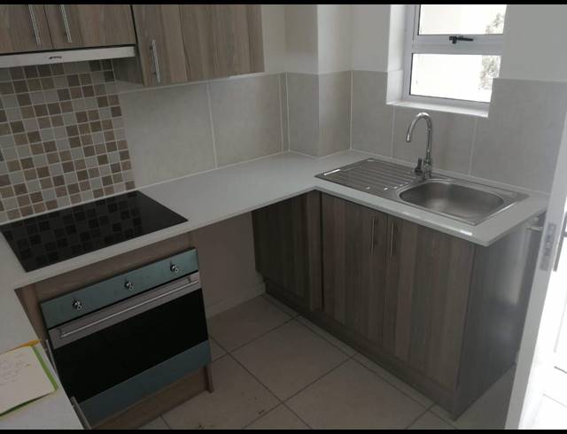 2 bed property to rent in CLOETESVILLE